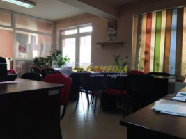 spatiu-comercial-de-vanzare-alba-cetate-cu-vitrina-stradala-mare-si-finisat-3